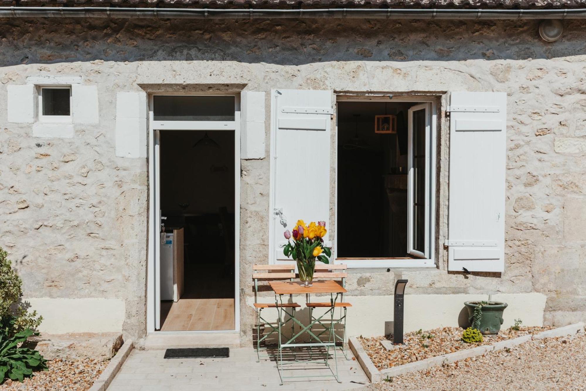 Logis Auberge Du Centre Chitenay المظهر الخارجي الصورة